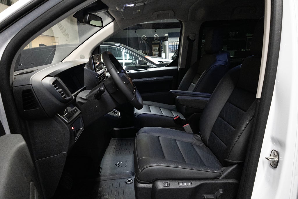 Citroën SpaceTourer 180hk MAX Läder 8-sits Webasto OMG LEVERANS 5 års ga