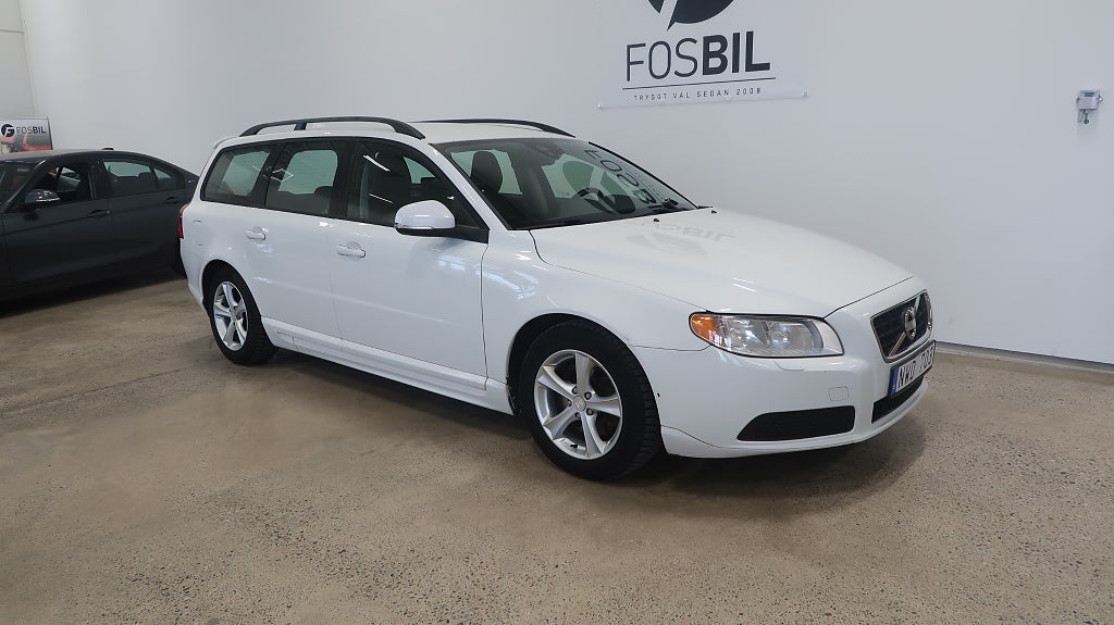 Volvo V70 *Kampanj 2000kr CirkelK* D2 Aut-Drag-Nyservad-SoV