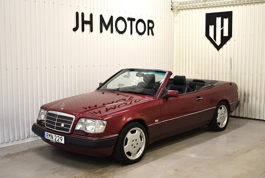 Mercedes-Benz E 300 CE 24v Cabriolet Sport 220hk MYCKET FIN!