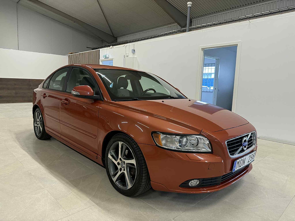 Volvo S40 2.0 Classic / Skinnklädsel / Ny-besiktad / 1 -ÄGAR