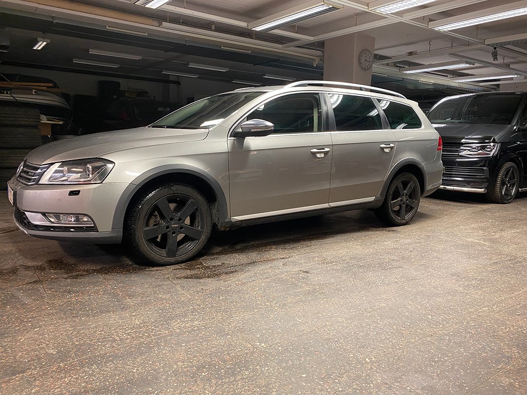 Volkswagen Passat Alltrack 2.0 TDI BM 4M Premium  Värmare