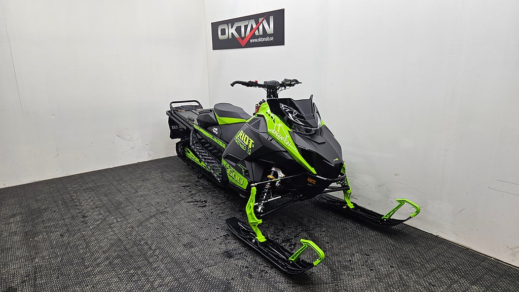 Arctic Cat RIOT 600
