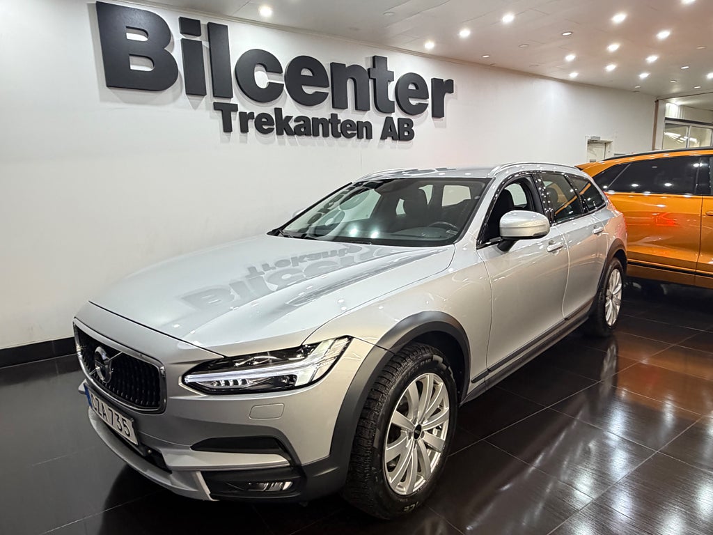 Volvo V90 Cross Country D4 AWD Geartronic Momentum, Plus Euro 6