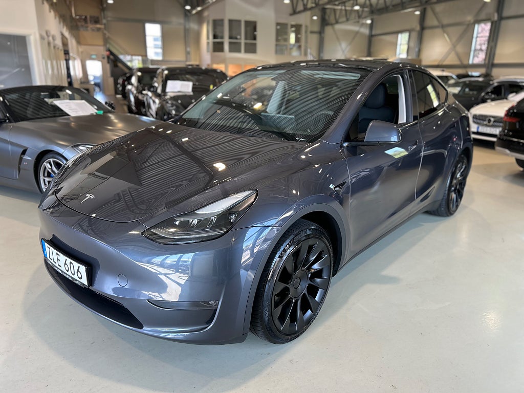 Tesla Model Y Long Range AWD 514hk / Dragkrok / Moms