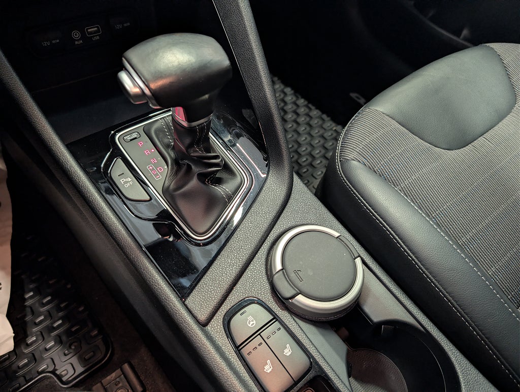Kia Niro Hybrid DCT Advance Plus M-värm/V-hjul thumbnail