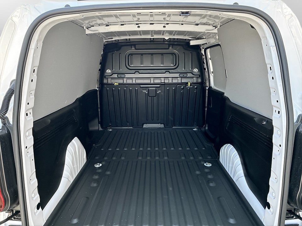 Bild på Opel Combo 130hk Aut L2 - EDITION! VÄRMARE & DRAGKROK INGÅR!