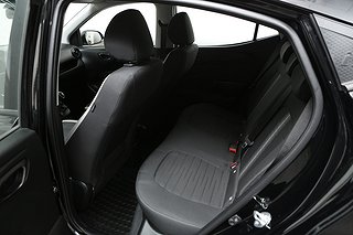 Halvkombi Hyundai i10 22 av 23