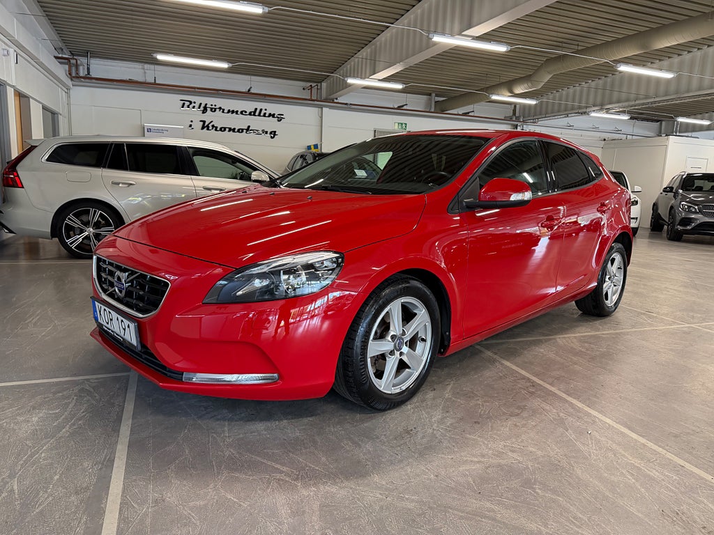 Volvo V40 D2 Your Kinetic Lågskatt Bluetooth Bränslesnål