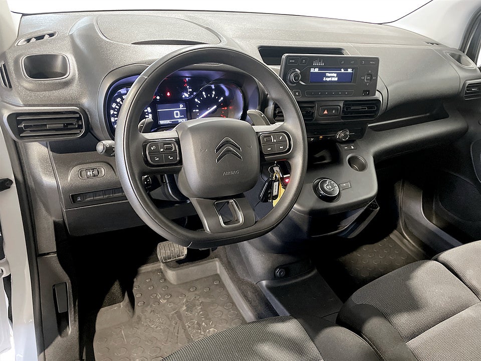 Bild på Citroën Berlingo New Business 1.5 BHDi 130hk Aut L2 BACKSENSORER