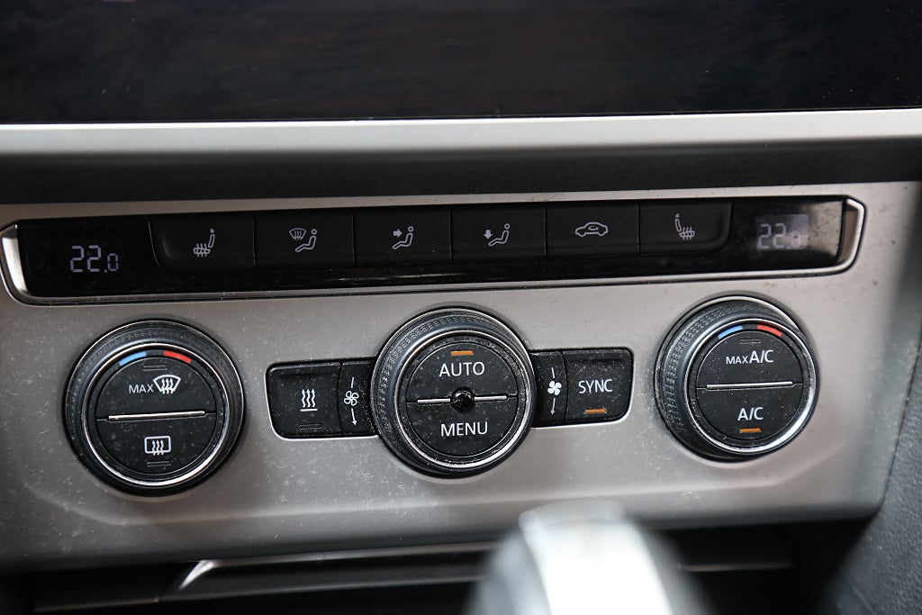 Volkswagen Passat 1,5 TSI 150hk Sportscombi DSG Värmare Kamera Leasbar 2019