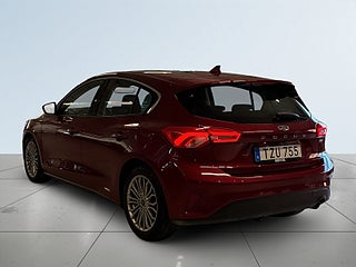 Ford Focus 1.0 Titanium Launch Ed Backkamera Mvärme Dragkrok S&V bakifrån