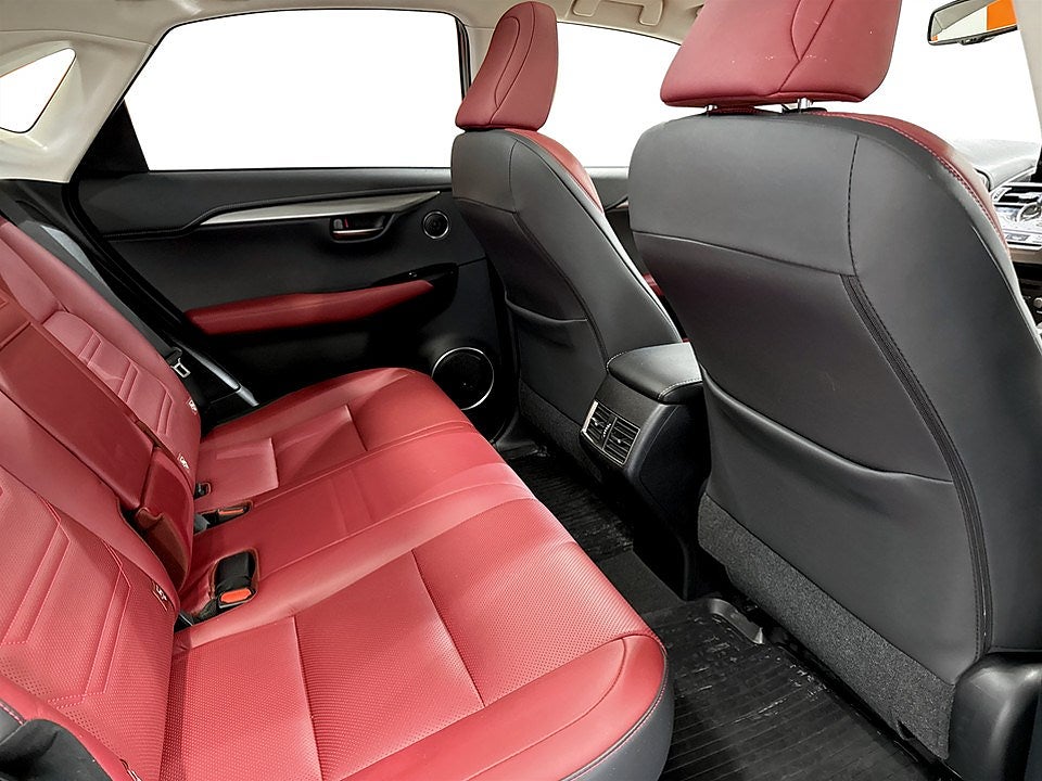 Bild på Lexus NX 300h 2.5 197hk Aut AWD - DRAG, B-KAMERA,1 ÄGARE