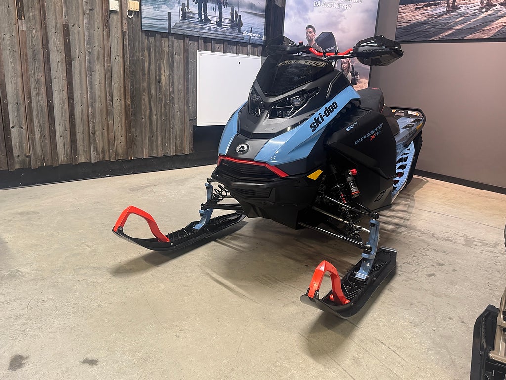 Ski-Doo Backcountry X-RS 850 E-TEC "Demo" 