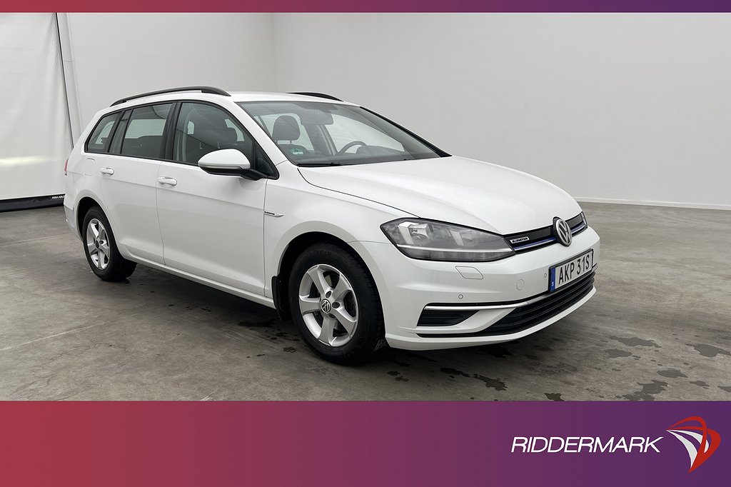 Volkswagen Golf Sportscombi 130hk Comfort CarPlay Sensorer