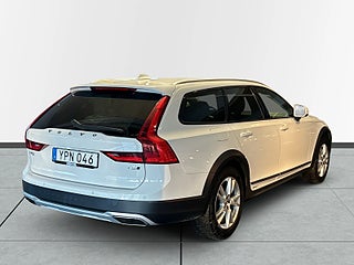 Volvo V90 Cross Country T5 AWD Geartronic Pro Edition MOMS/H&K/SoV/Kamera/Skinn