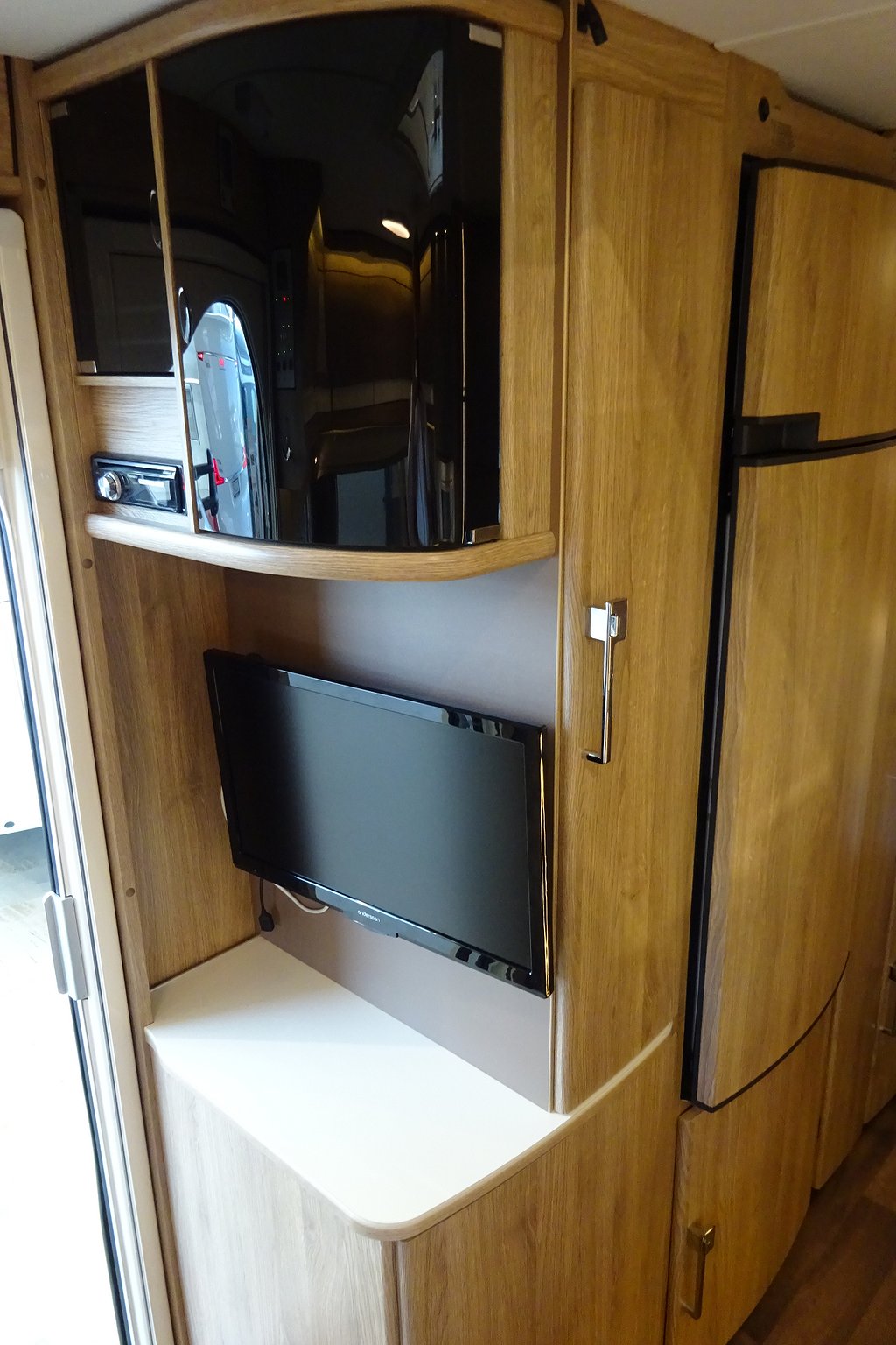 Kabe Safir 600 GLE KS  / Långbäddar / Markis - Kabe