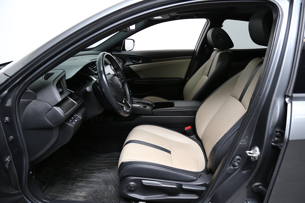 Honda Civic 1,5 i-VTEC Turbo 182hk Prestige Aut Glastak Skinn Motorv 2017