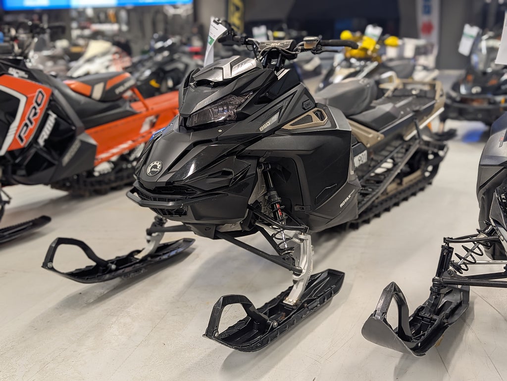 Lynx Boondocker 3900DS 850 