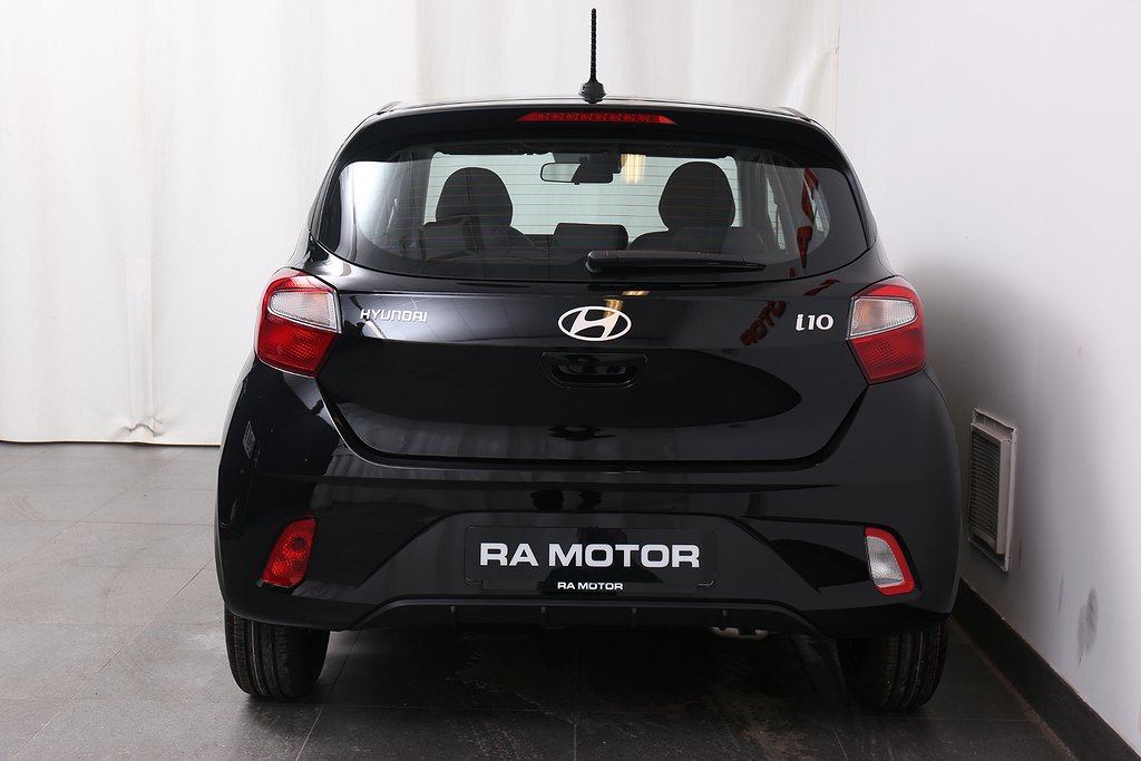 Hyundai i10 1,0 Essential Automat - 2025 2025