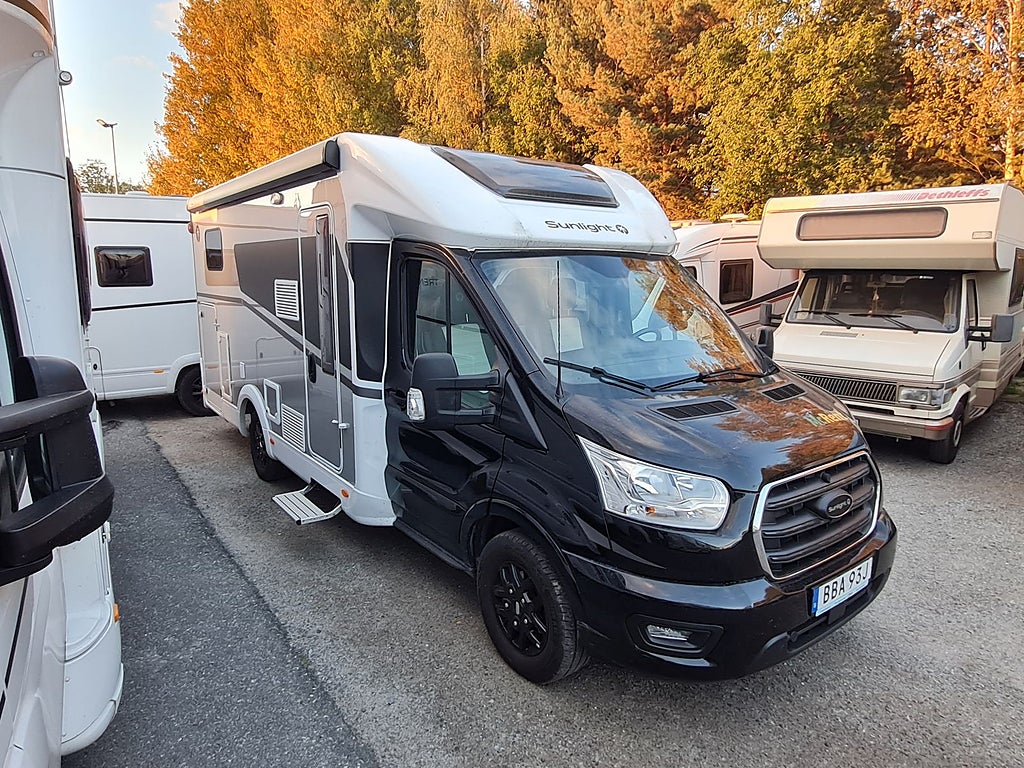 Sunlight T670S Adventure långbäddar, automat, låg skatt