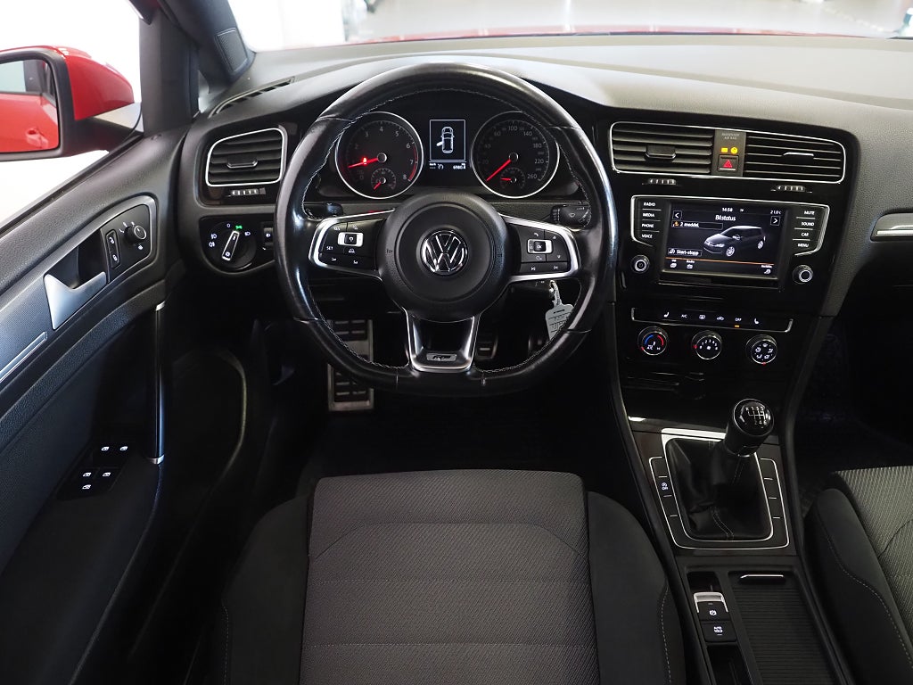 Volkswagen Golf 1.4 TSI 150hk GT | R-Line | Backkamera | 2016