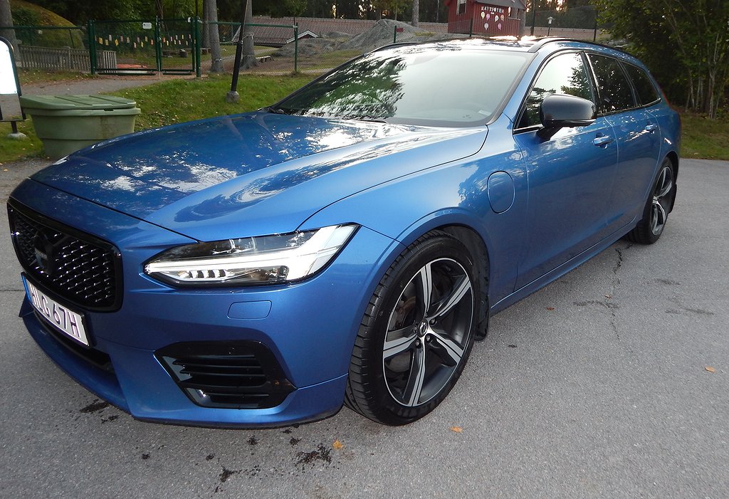 Volvo V90 T8 AWD  R-Design PANO H&K 360 NAVI VOC DRAG HUD