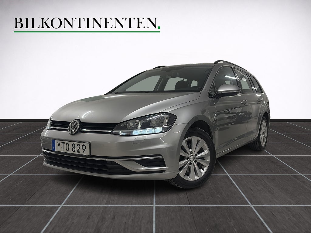 Volkswagen Golf Sportscombi 1.0 TSI Automat Motorvärmare Kamera Drag
