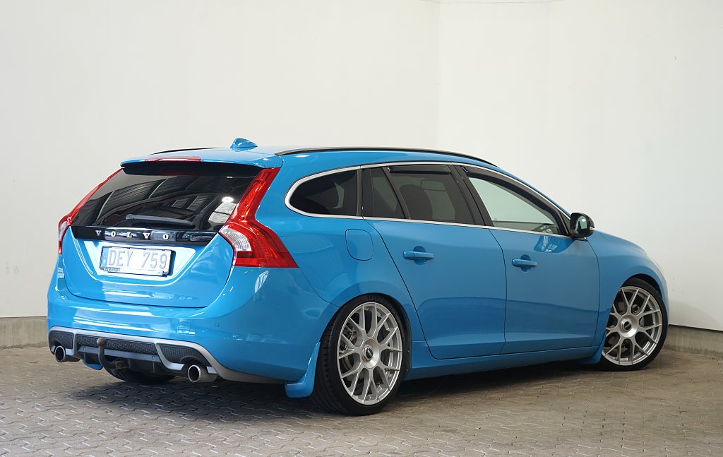 Volvo V60 D4 Automat R-Design Taklucka 163hk