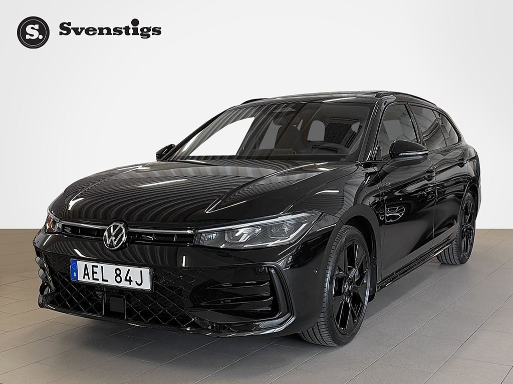 Volkswagen Passat eHybrid R-LINE 272HK SWE EDITION