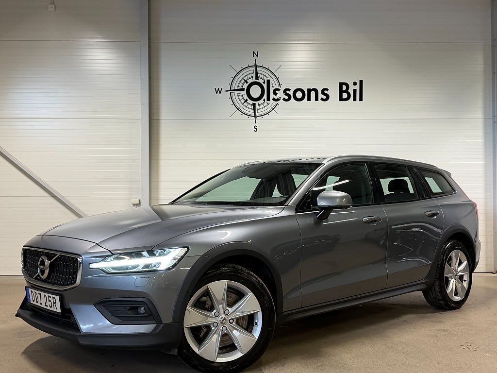 Volvo V60 Cross Country B4 AWD Aut Drag Värmare H/K Keyless Backkamera