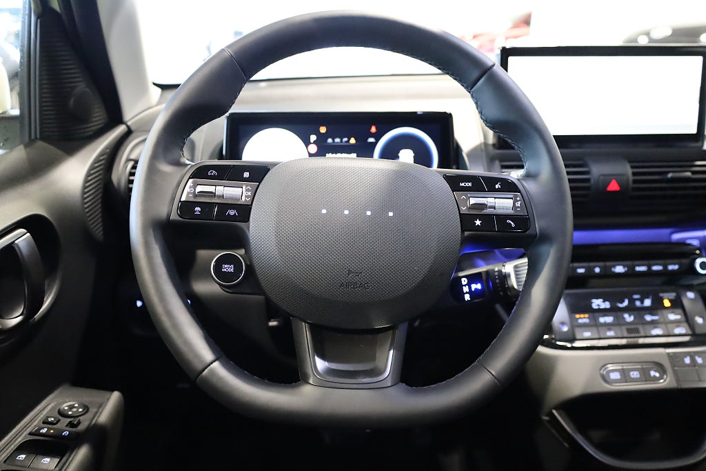 Hyundai Inster 49 kWh Essential 115 hk Demobil 2025