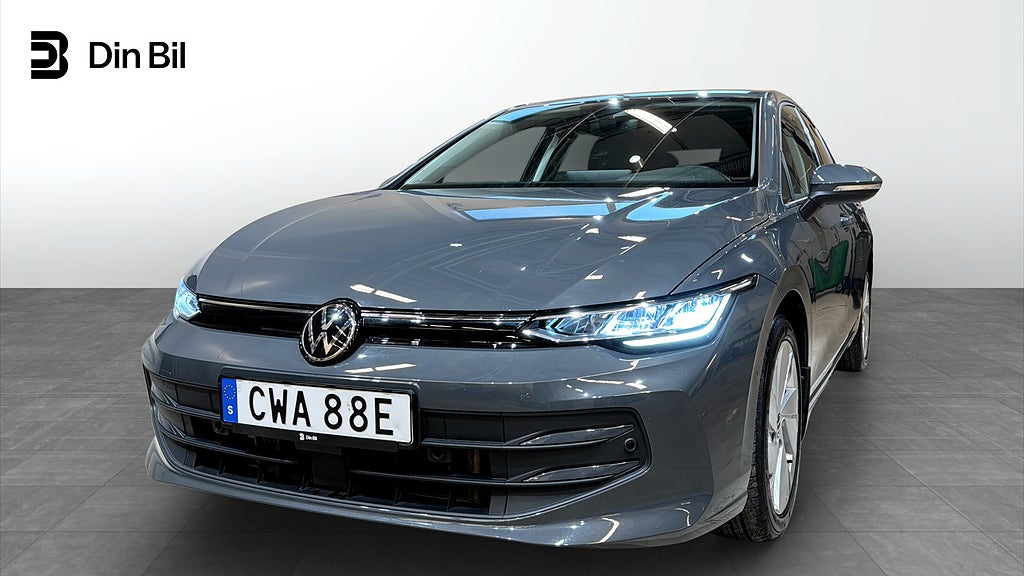 Volkswagen Golf eTSI150 DSG Life Backkamera/P-värmare