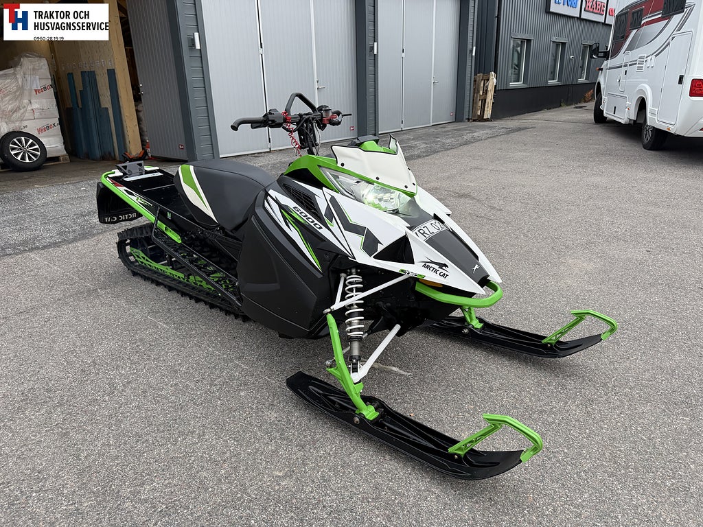 Arctic Cat Cat M 6000 med El-start, 1 ägare, i mycket fint skick
