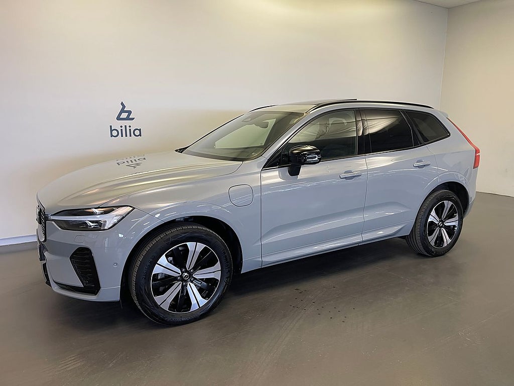 Volvo XC60 T6 Plus Dark Edition / Dragkrok / Harman Kardon / Tonade ruto...