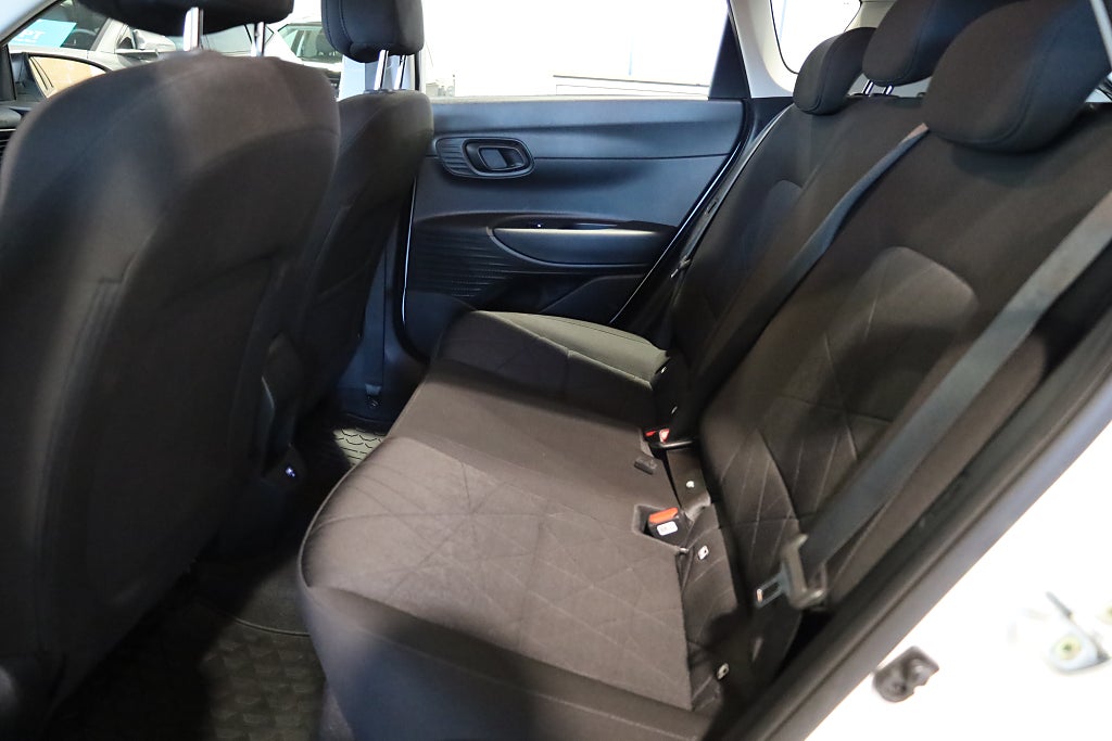 Hyundai Bayon 1.2 MPi Essential Kamera CarPlay Leasbar Rattvärme 2022