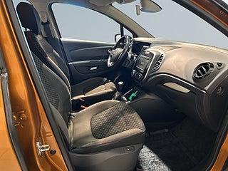 Renault Captur 0.9 TCe Dragkrok Backkamera Mvärm Psens GPS SoV – bild 10