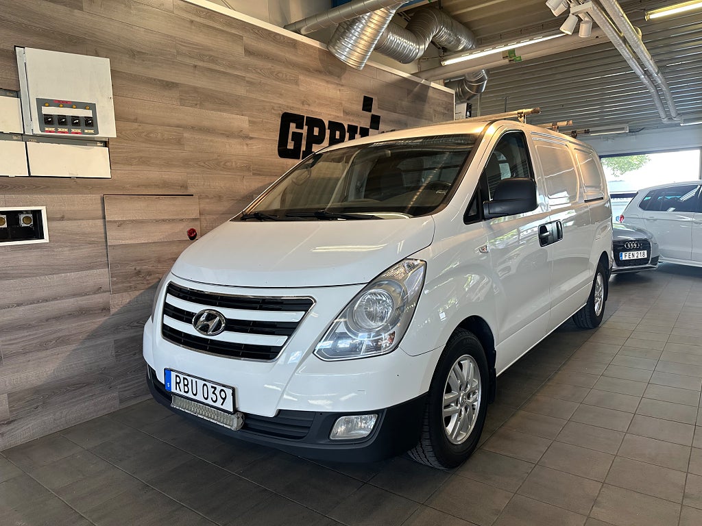 Hyundai H1 2.5 CRDi 170hk Automat | Dubbla skjutdörrar | Webasto 