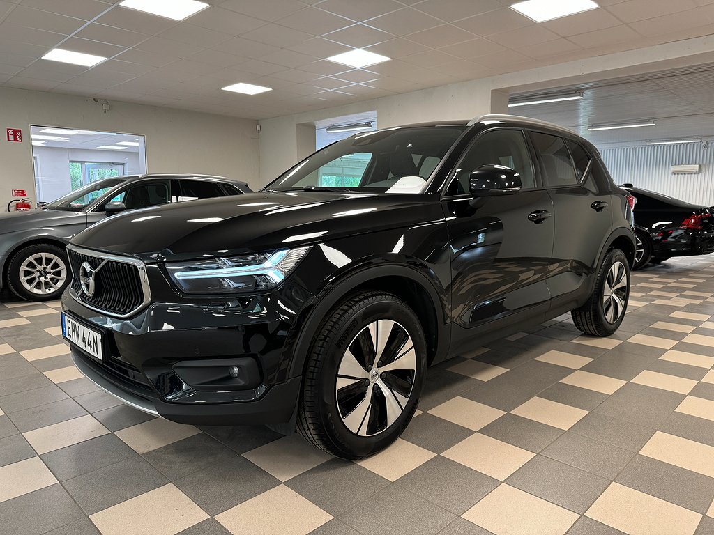 Volvo XC40 B4 Panorama H/K B-kamera CarPlay Navi VOC 197Hk