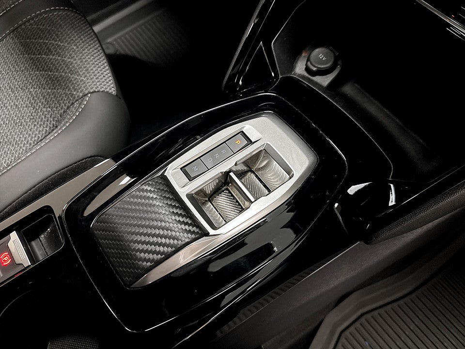 Bild på Peugeot 2008 Allure Hybrid 145hk Aut B-KAMERA CARPLAY