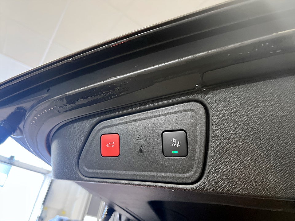 Bild på Peugeot 3008 GT HYBRID4 300hk Aut AWD KAMPANJRÄNTA 3,99%