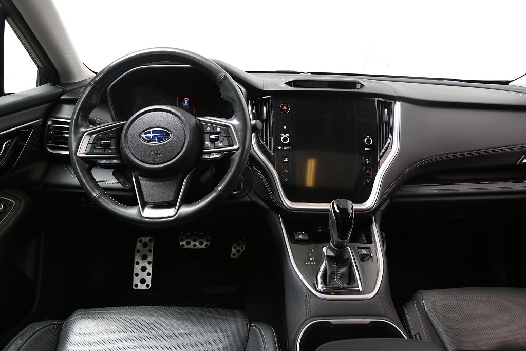 Subaru Outback 2,5i XFuel Touring AWD Skinn I Taklucka I H/K I Drag 2021