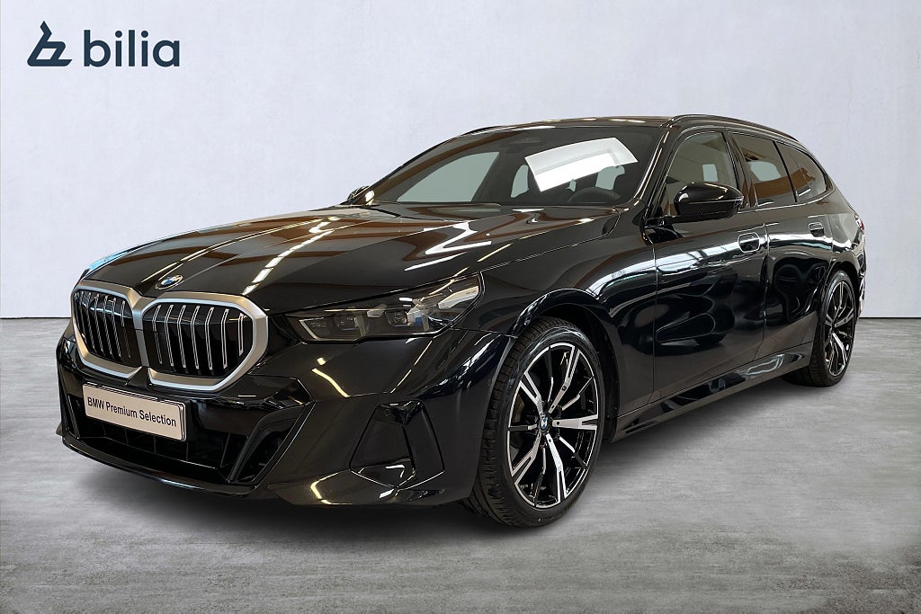 BMW 520d xDrive Touring M Sport B&W Värmare Aktiv Fart. Drag 