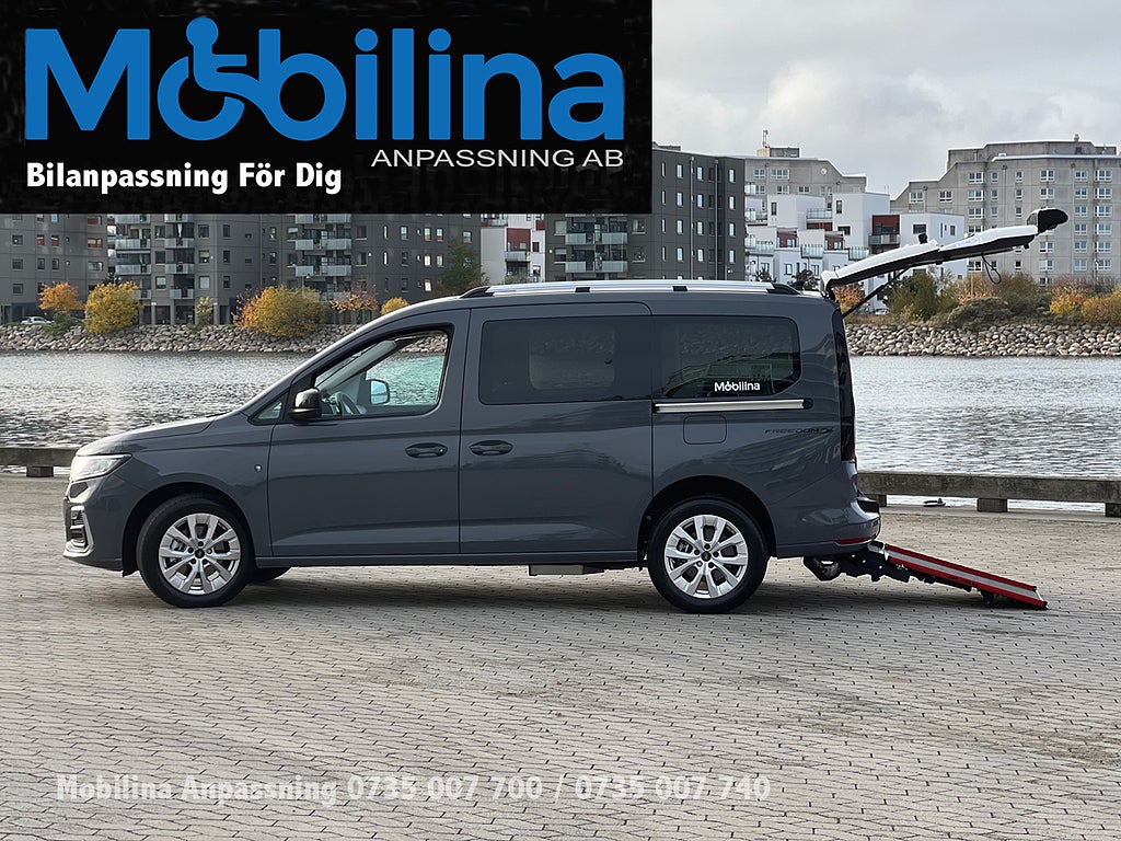 Ford Tourneo Connect Handikappanpassad Rullstolsbil 