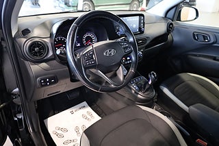Halvkombi Hyundai i10 8 av 25