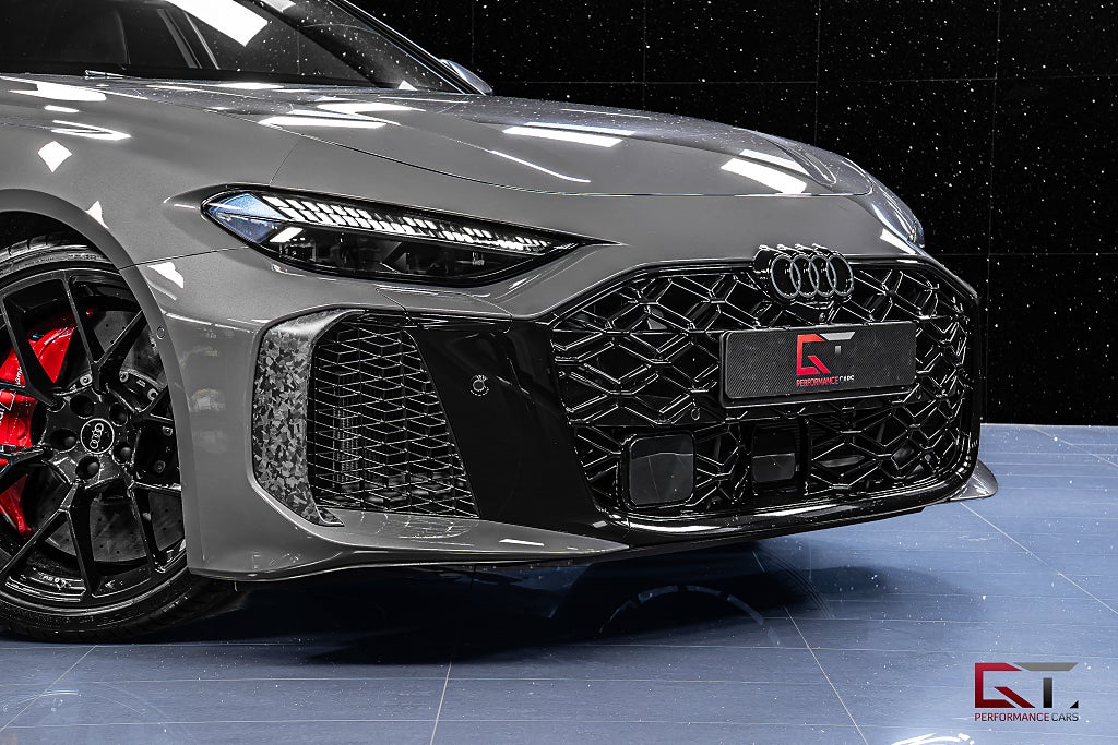 Audi RS5 Avant MOMS Keramiska Sport-paket Kamouflage Pano Drag