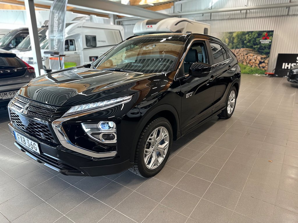 Mitsubishi Eclipse Cross Plug-In 2.4 4WD Business Pano/Nav