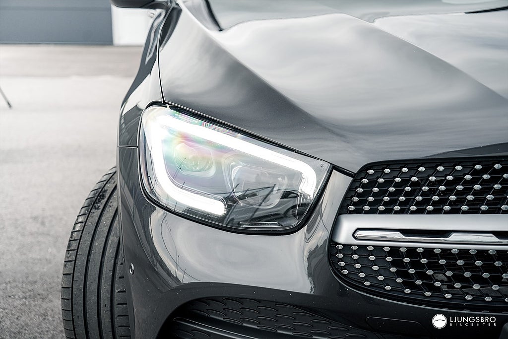 Mercedes-Benz GLC 2021 - miniatyr 4