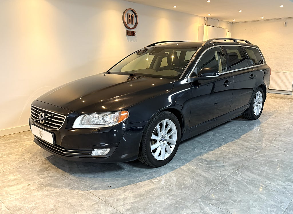Volvo V70 D2 Geartronic MOMENTUM DRAGKROK FULLSERVAD RATTVÄRME