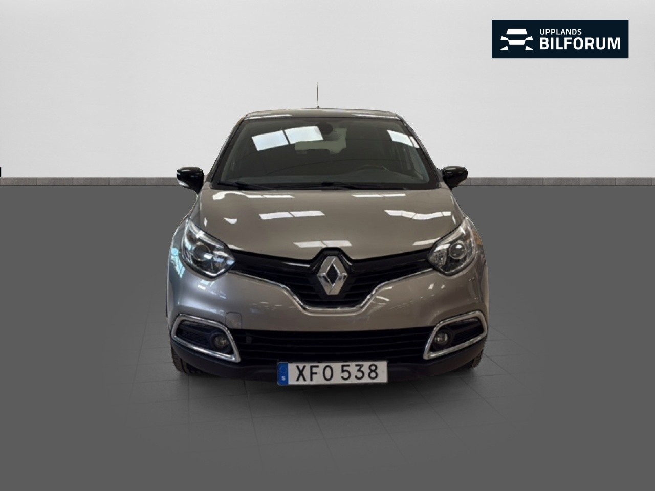 Renault Captur 1.2 TCe AUT M-värm 2015, kuva 2/38