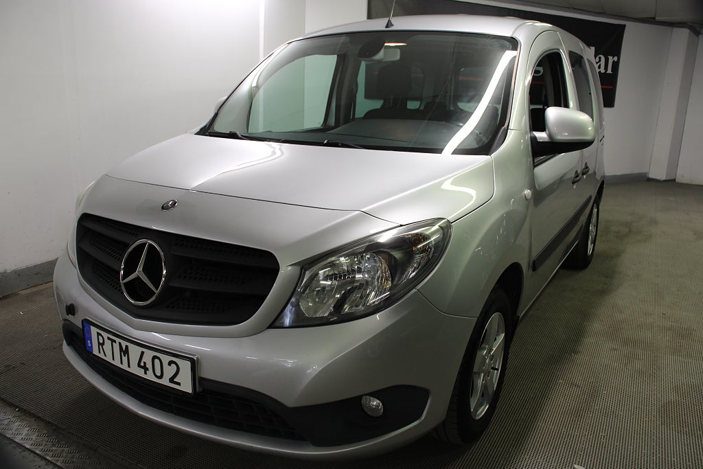 Mercedes-Benz Citan 109 CDI Kombi 5 Sits Drag Värmare Ny besiktigat 